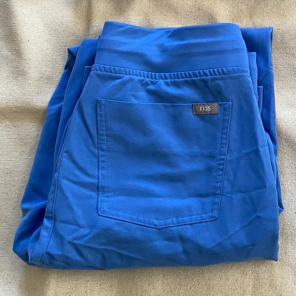Figs Ceil Blue Scrub Set - Picture 2 of 2